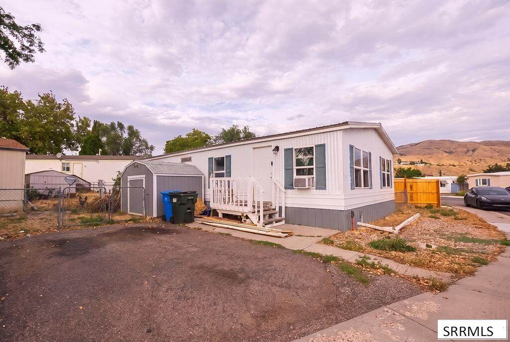 845 Barton Road - Photo 1