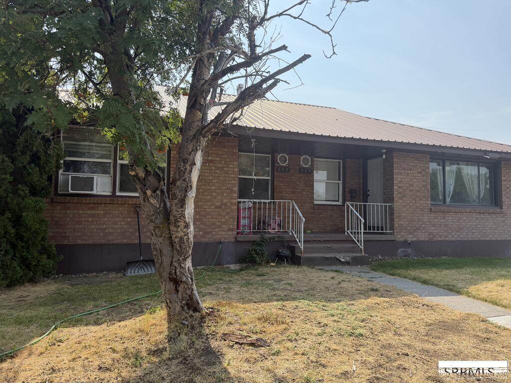 555/557 Tendoy Drive - Photo 1