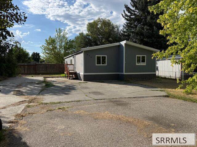 836 Dalmation Drive - Photo 1