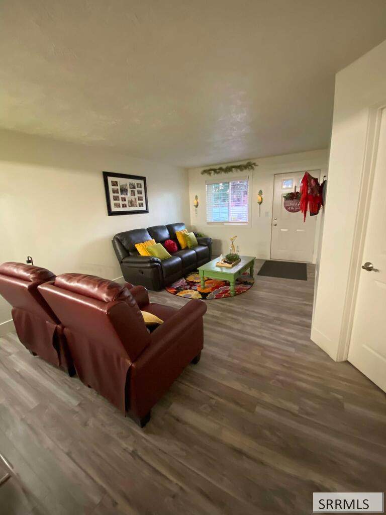 1065 Canal - Photo 1