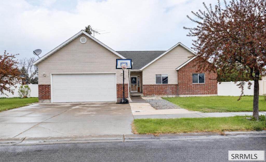 580 Cook Street - Photo 1