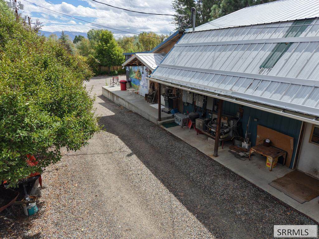 605 Riverfront Drive - Photo 1
