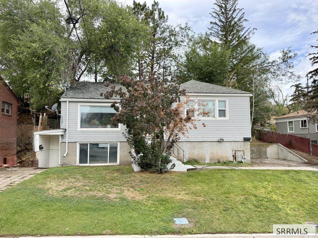 9 Foothill Boulevard - Photo 1
