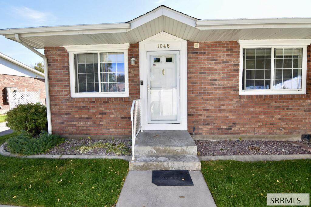 1045 Canal - Photo 1