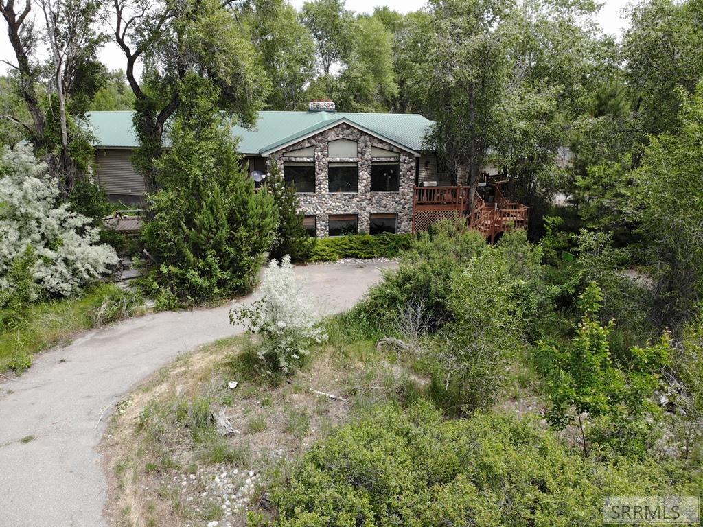 4111 465 N - Photo 1
