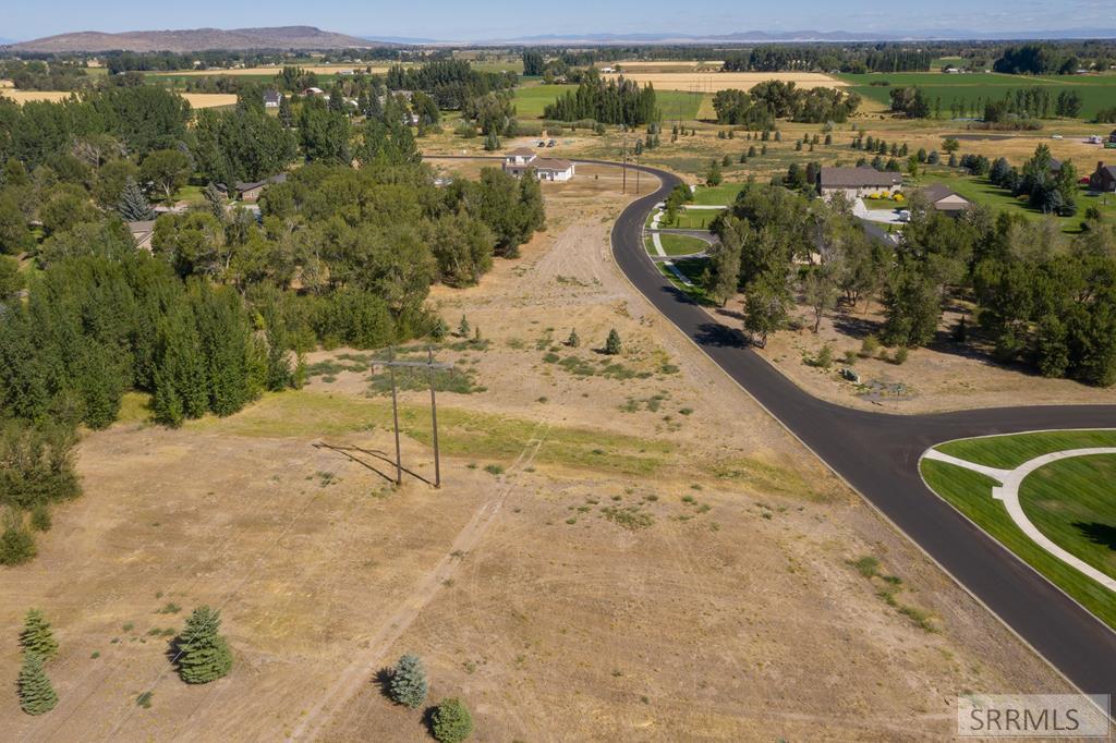 L8B3 Waterstone Drive - Photo 1