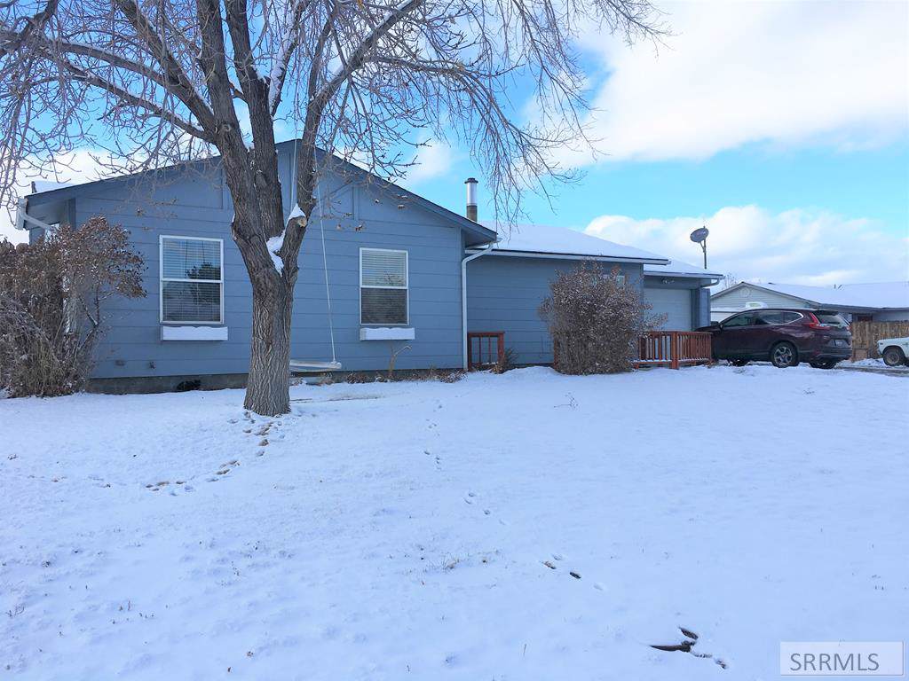 720 12th Street - Photo 1