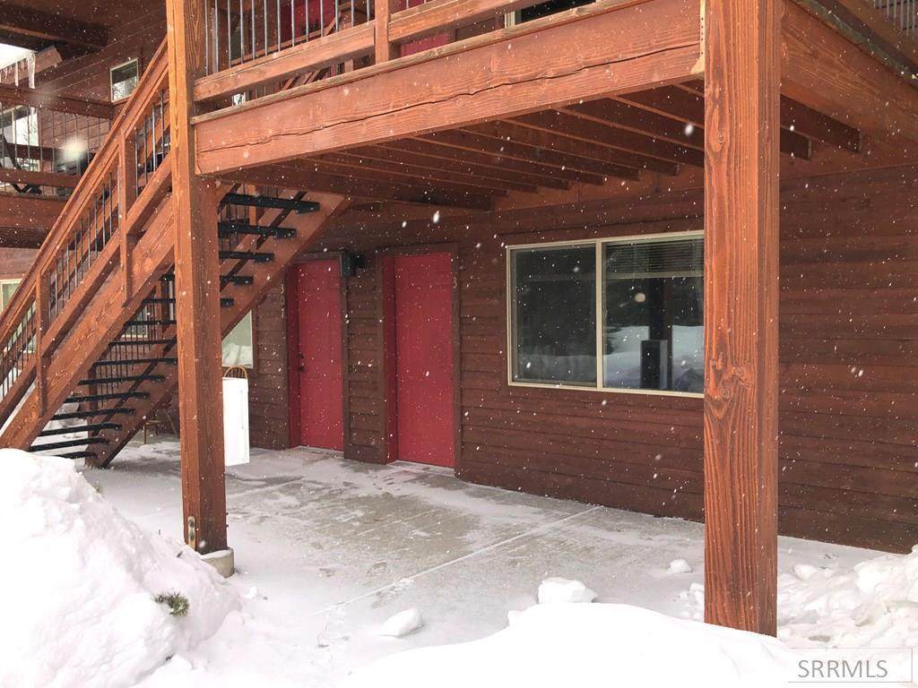 200 Homestead Drive - Photo 1