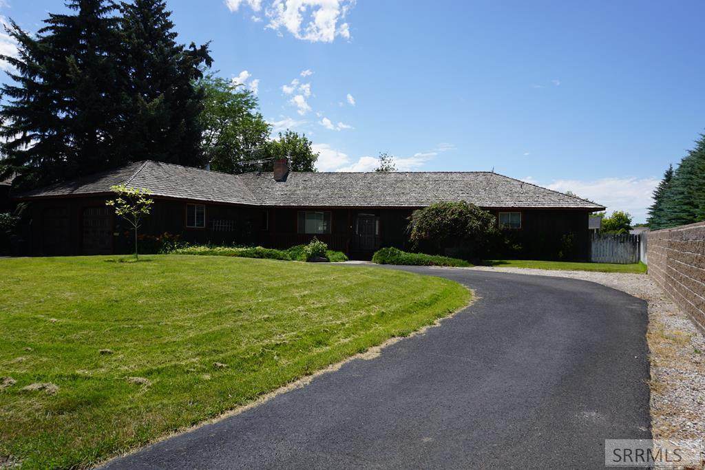 1870 St Clair Road - Photo 1