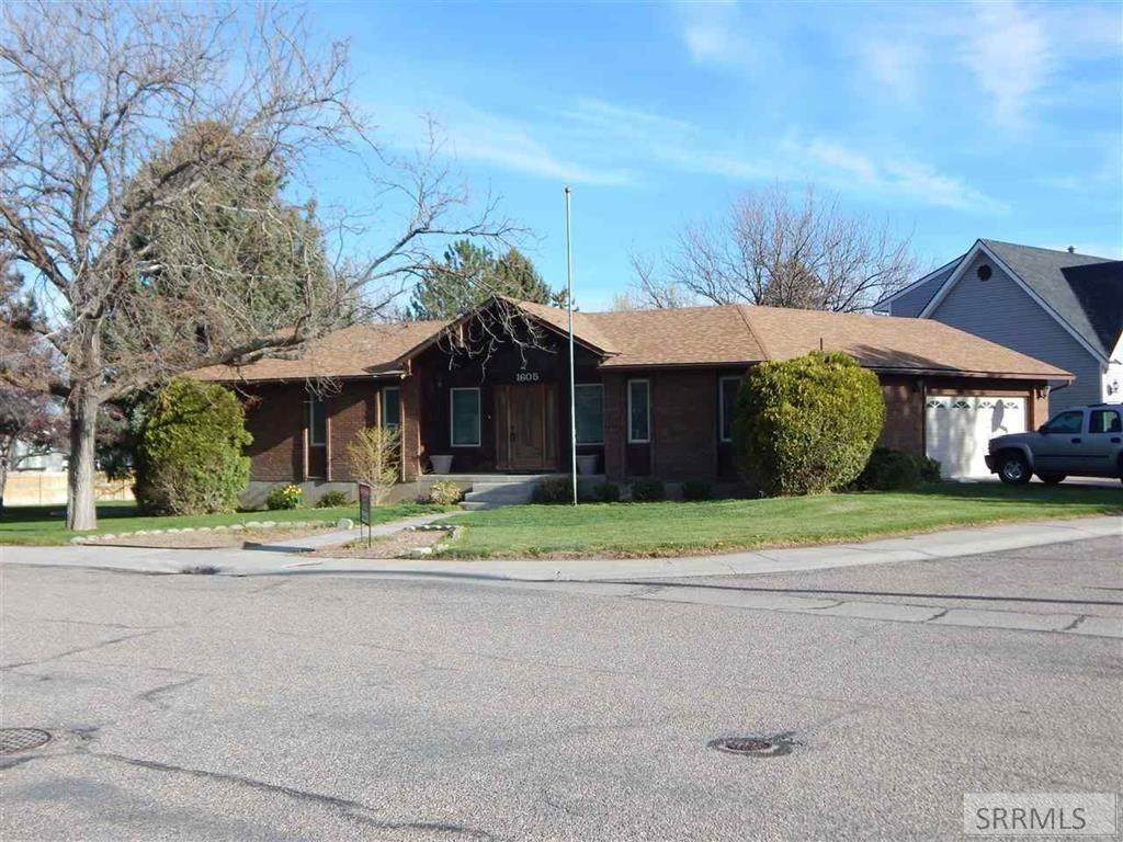 1605 Sundance Drive - Photo 1