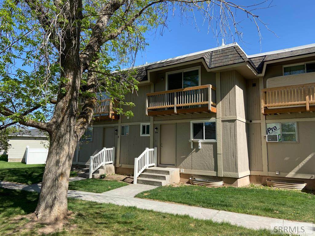1484 Falcon Drive - Photo 1