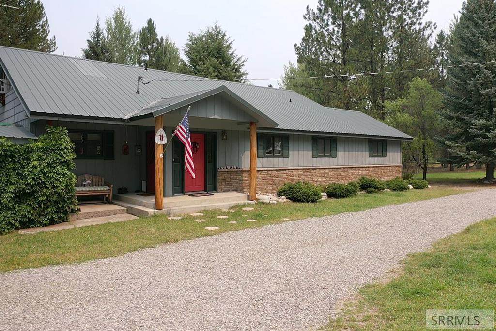 8 Granite Mountain Road - Photo 1