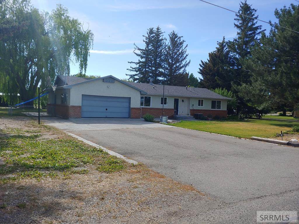 750 Milton Avenue - Photo 1