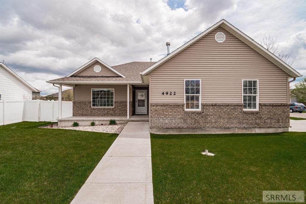 4922 Rose Lane - Photo 1