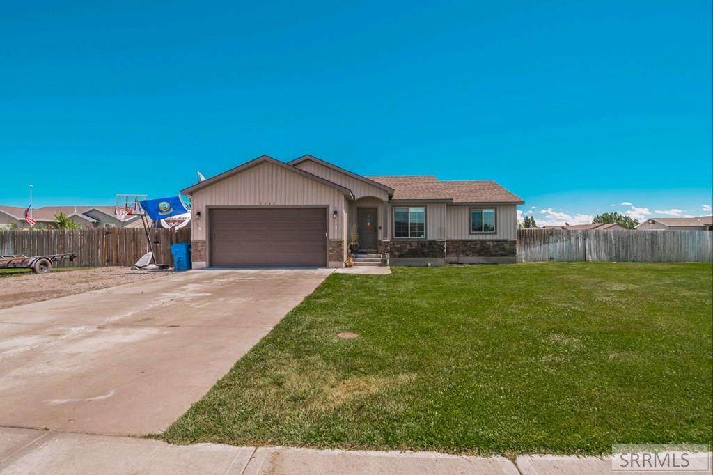 3082 Sagebrush Circle - Photo 1