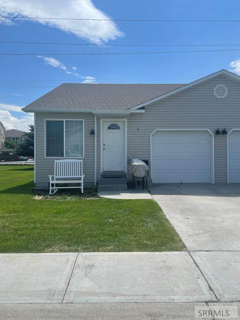 860 5th W - Photo 1