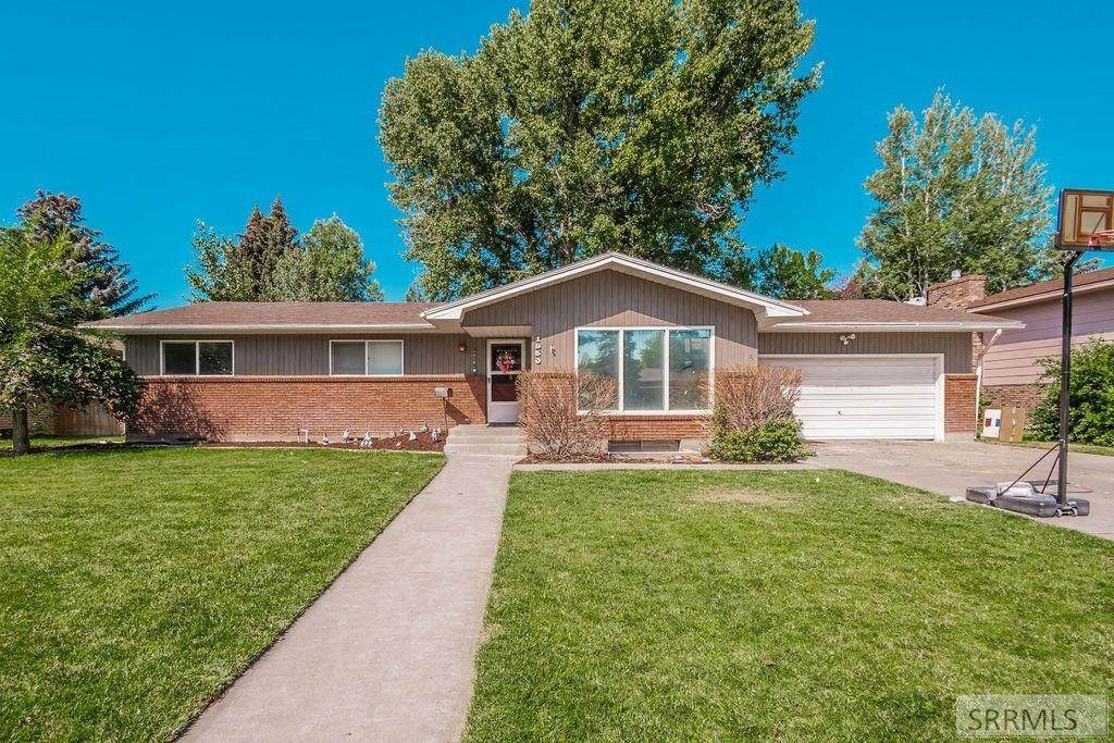 1950 Balboa Drive - Photo 1