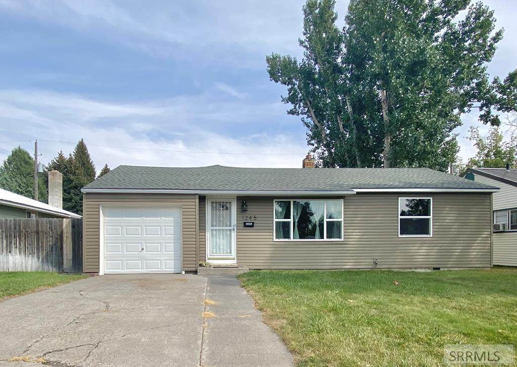 1245 Susanne Avenue - Photo 1