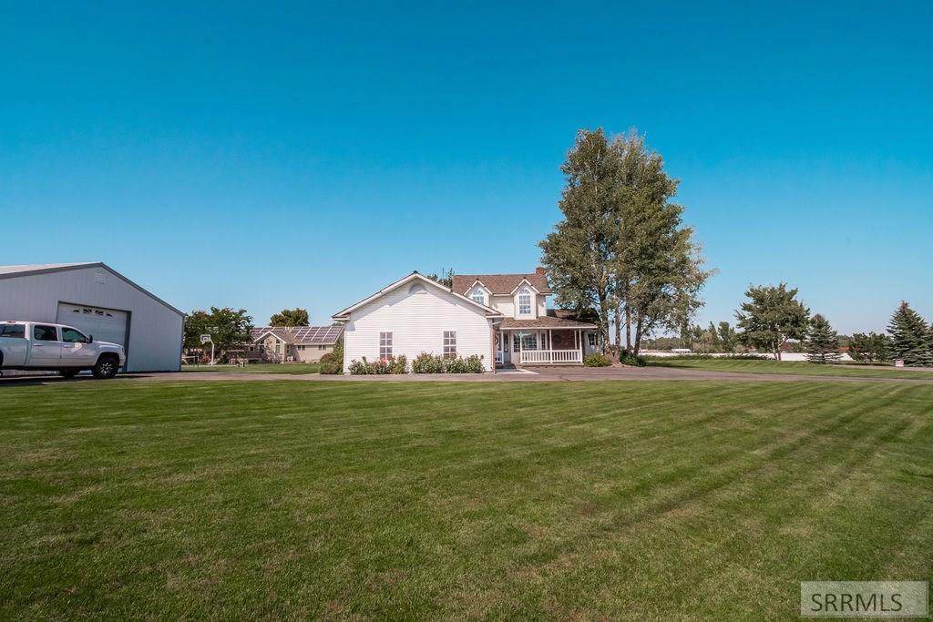 386 Harmony Drive - Photo 1
