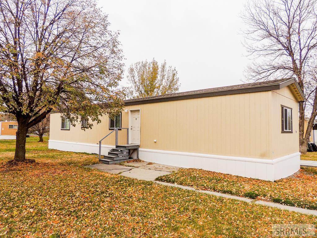 517 Laurel Drive - Photo 1