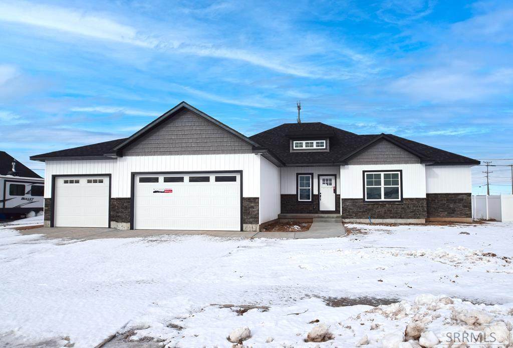 2215 Pointe Hunter Lane - Photo 1