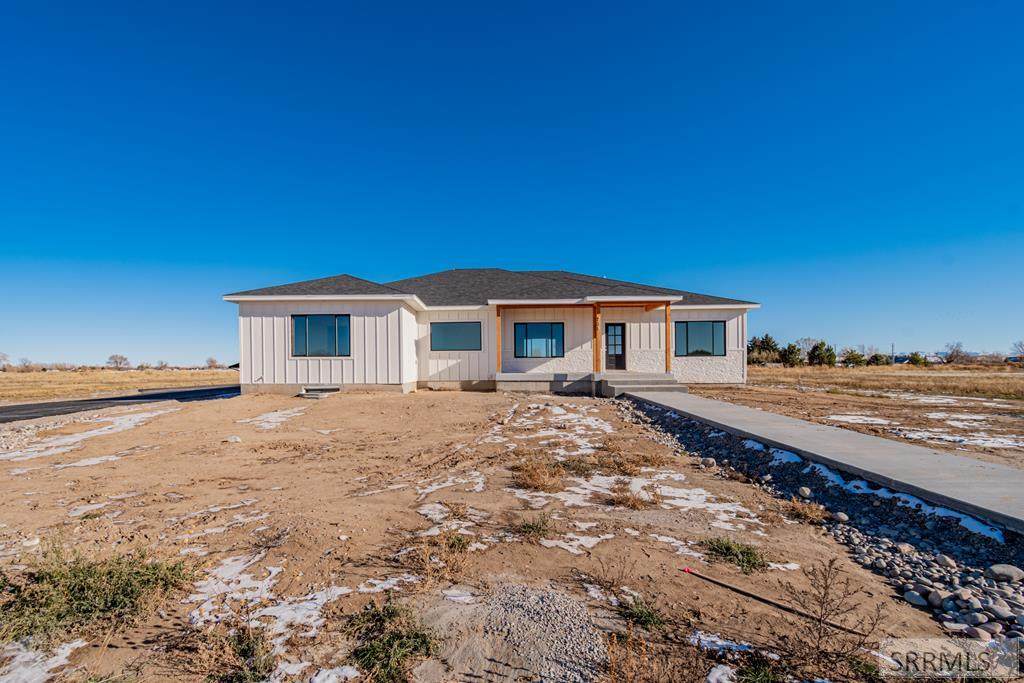 208 208 N 4145 E - Photo 1