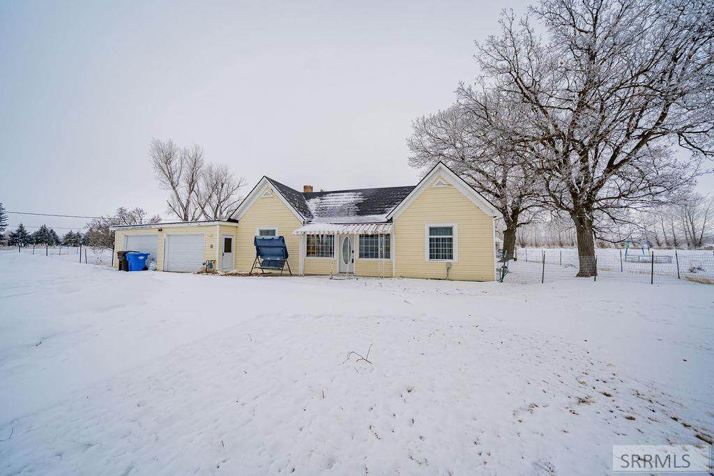 2797 45th E - Photo 1