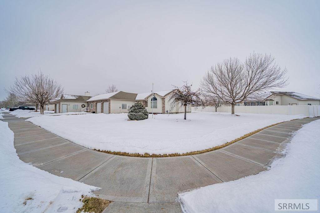 3697 Stonegate Drive - Photo 1