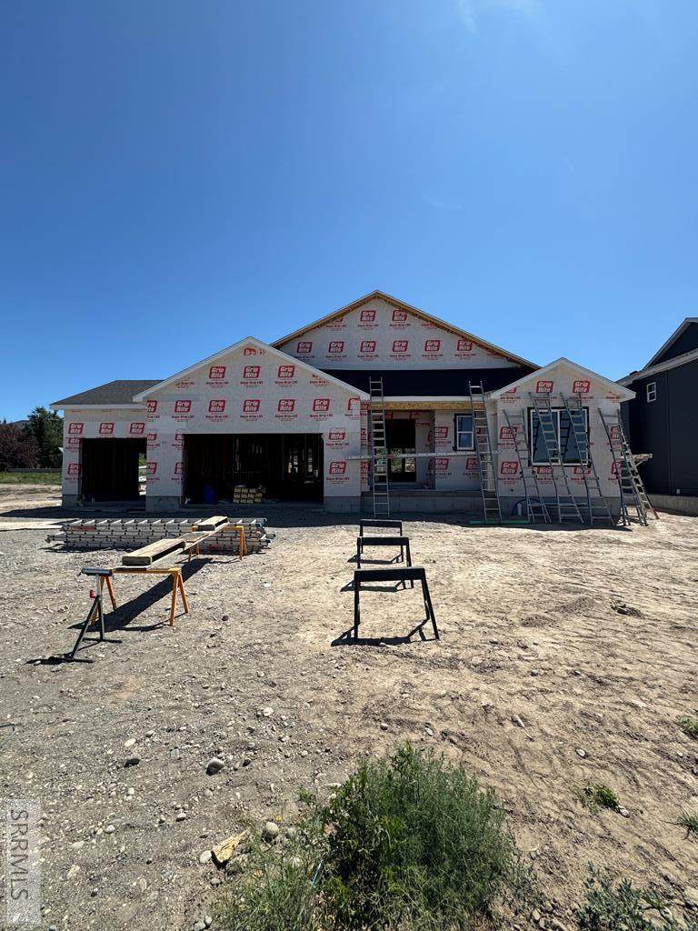 699 Pine Ridge Ln - Photo 1