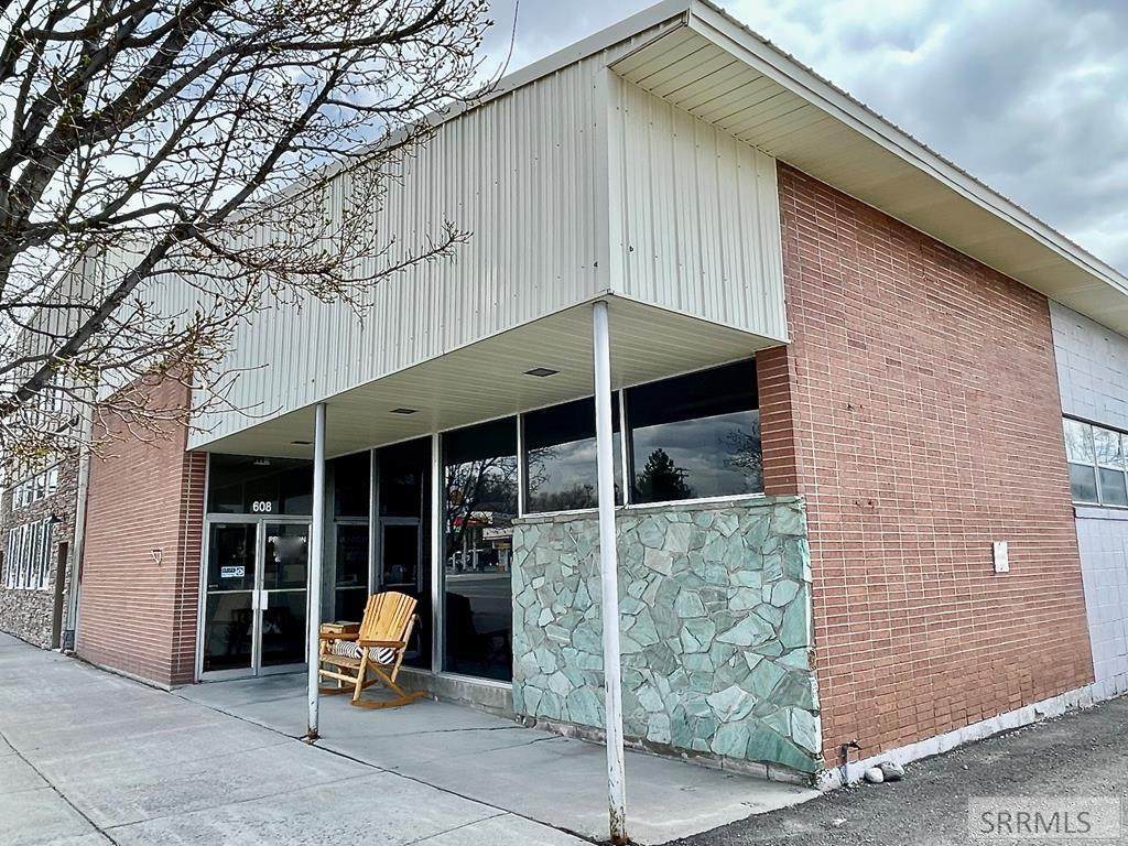 608 Main Street - Photo 1