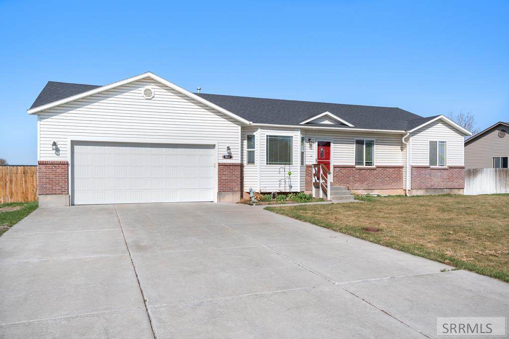 9845 Jessie Avenue - Photo 1