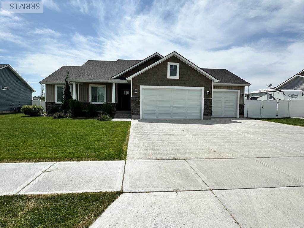 1493 Helix Boulevard - Photo 1
