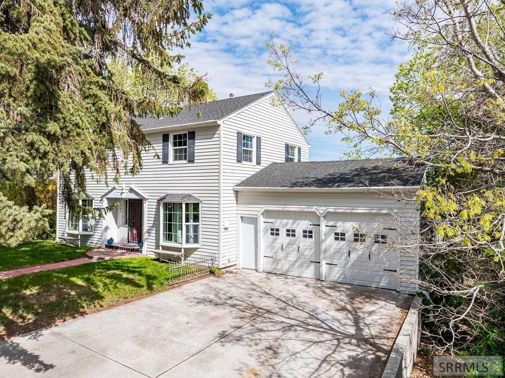 384 Skyline Drive - Photo 1