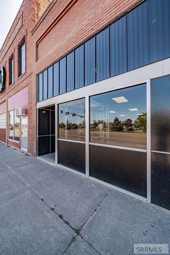27 Main Street - Photo 1