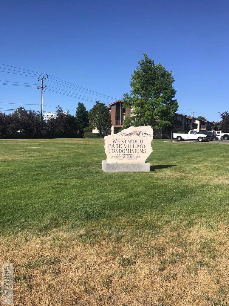 1463 Vega Circle - Photo 1