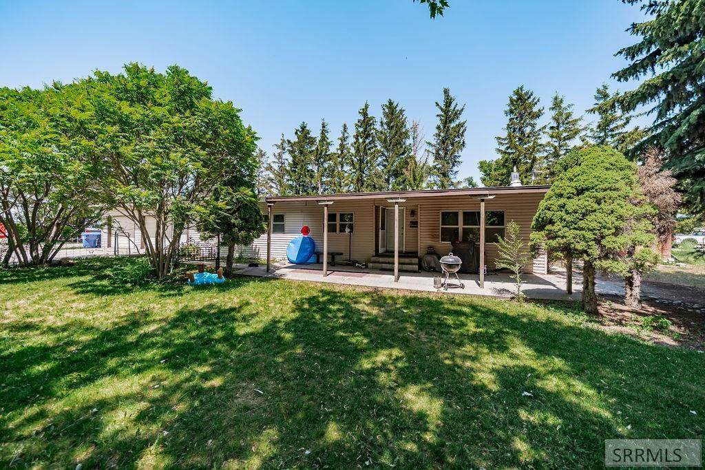 491 400 W - Photo 1