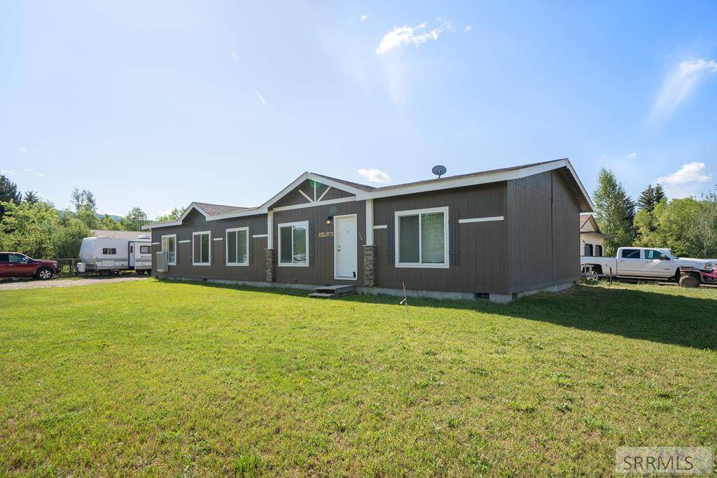 114 Elm Street - Photo 1