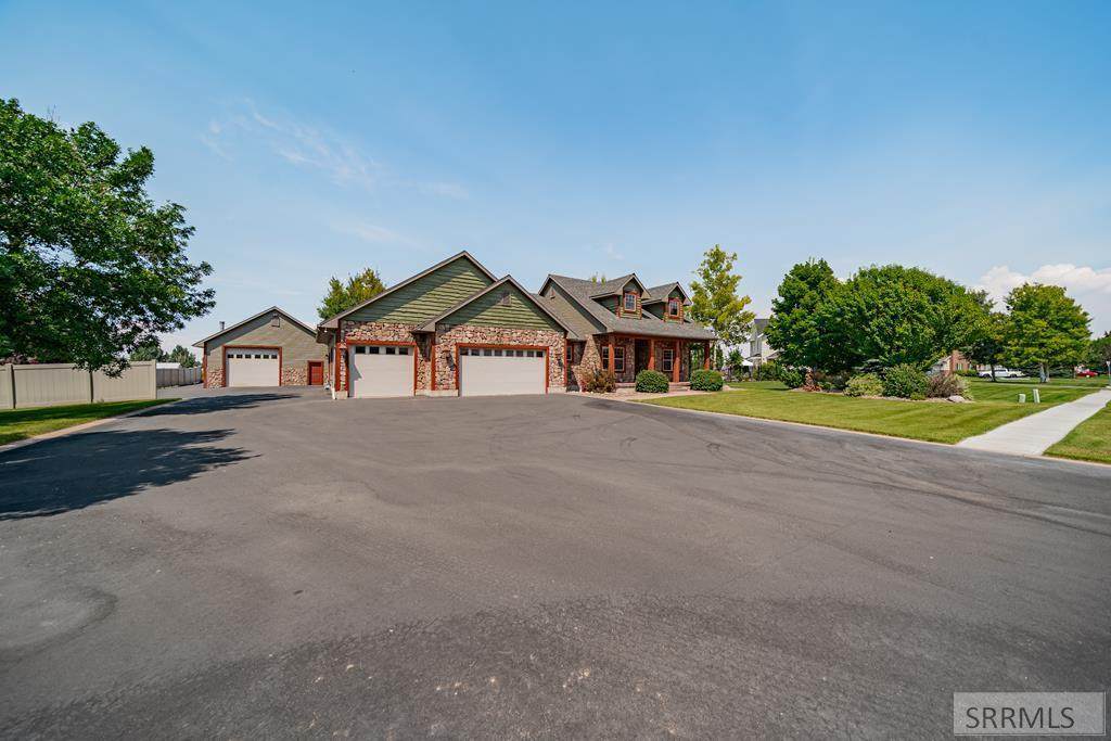 2167 Berggren Lane - Photo 1