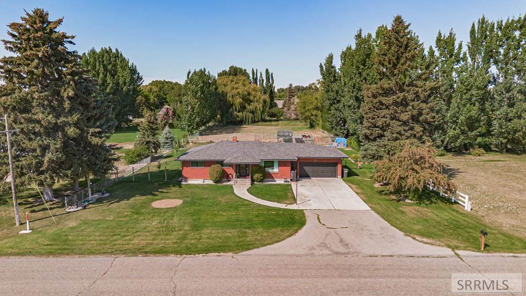 3545 630 N - Photo 1