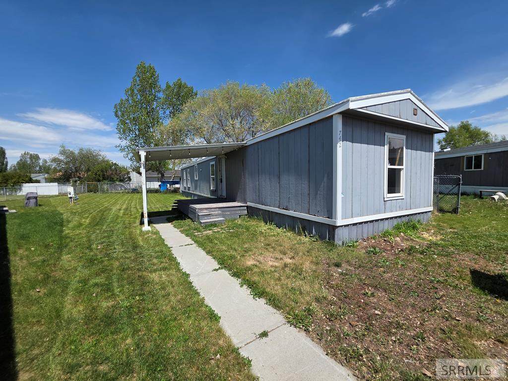 742 Lupine Circle - Photo 1