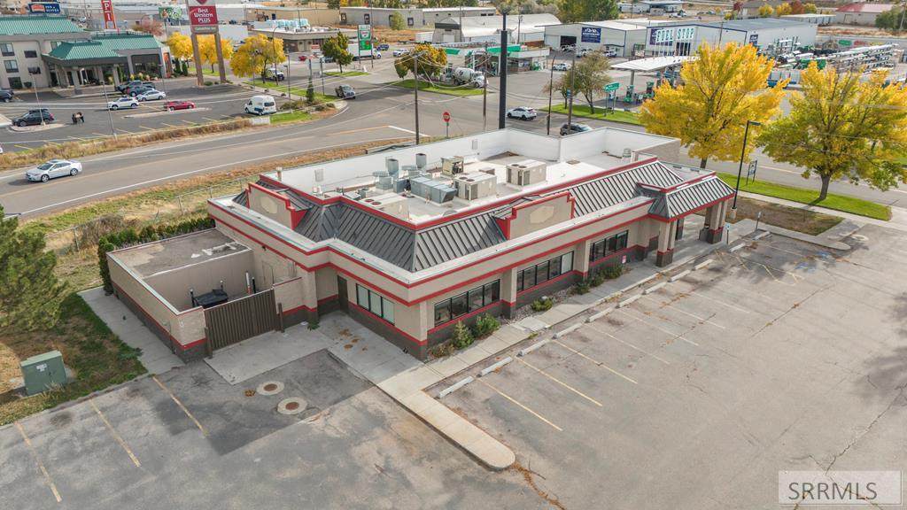 950 Lindsay Blvd - Photo 1