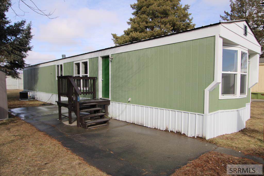 3375 Elswood Drive - Photo 1