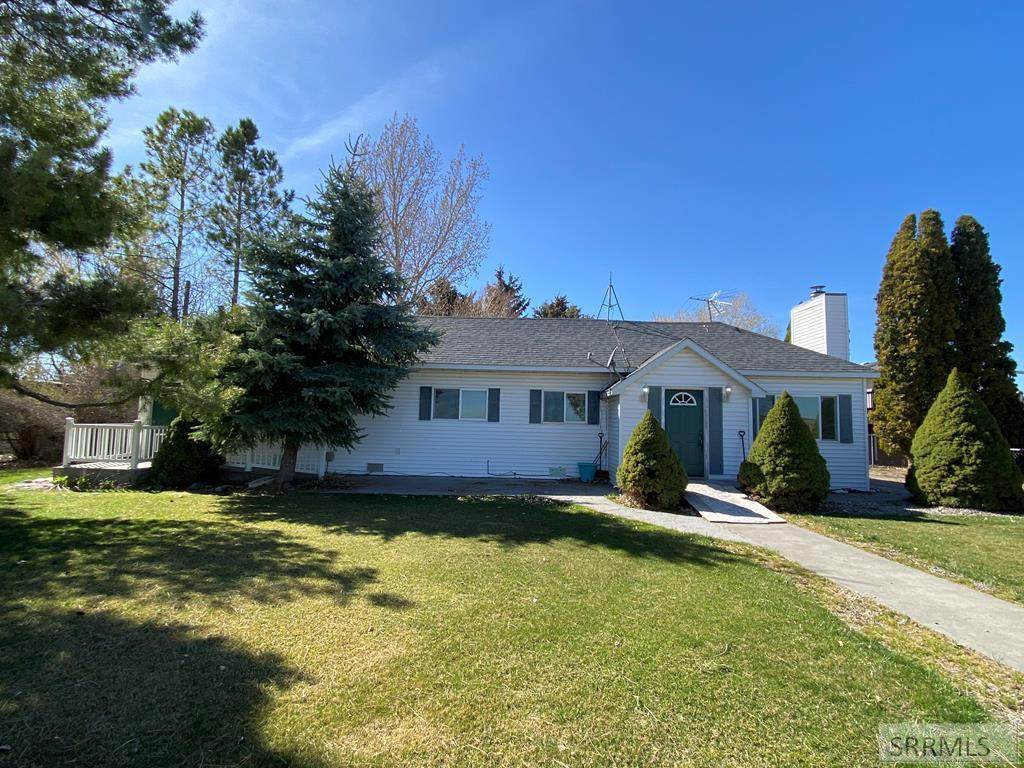 340 850 W - Photo 1