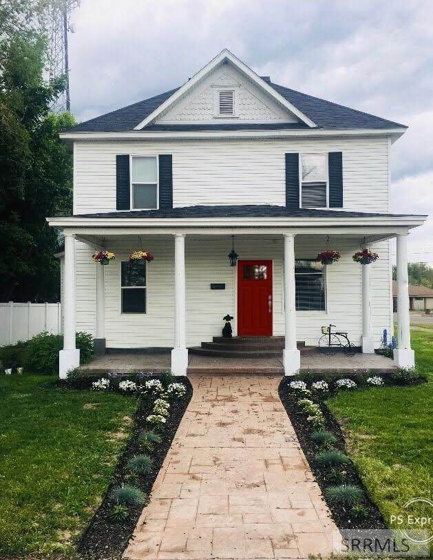 95 Spruce Avenue - Photo 1