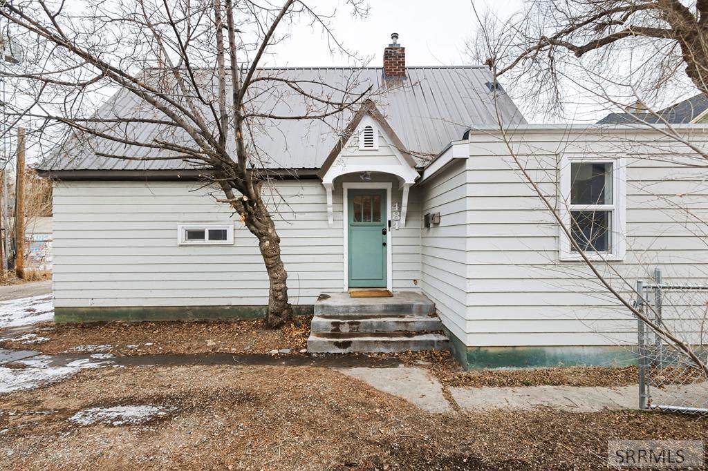 484 G Street - Photo 1