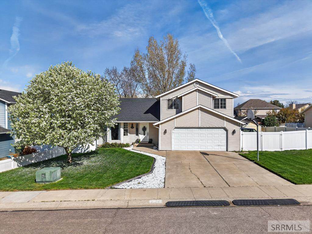 2070 Butte Street - Photo 1