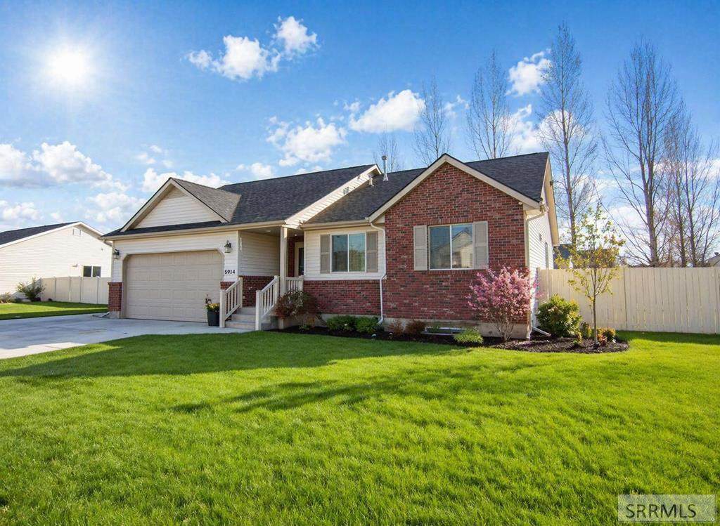 3824 Deer Stream Drive - Photo 1