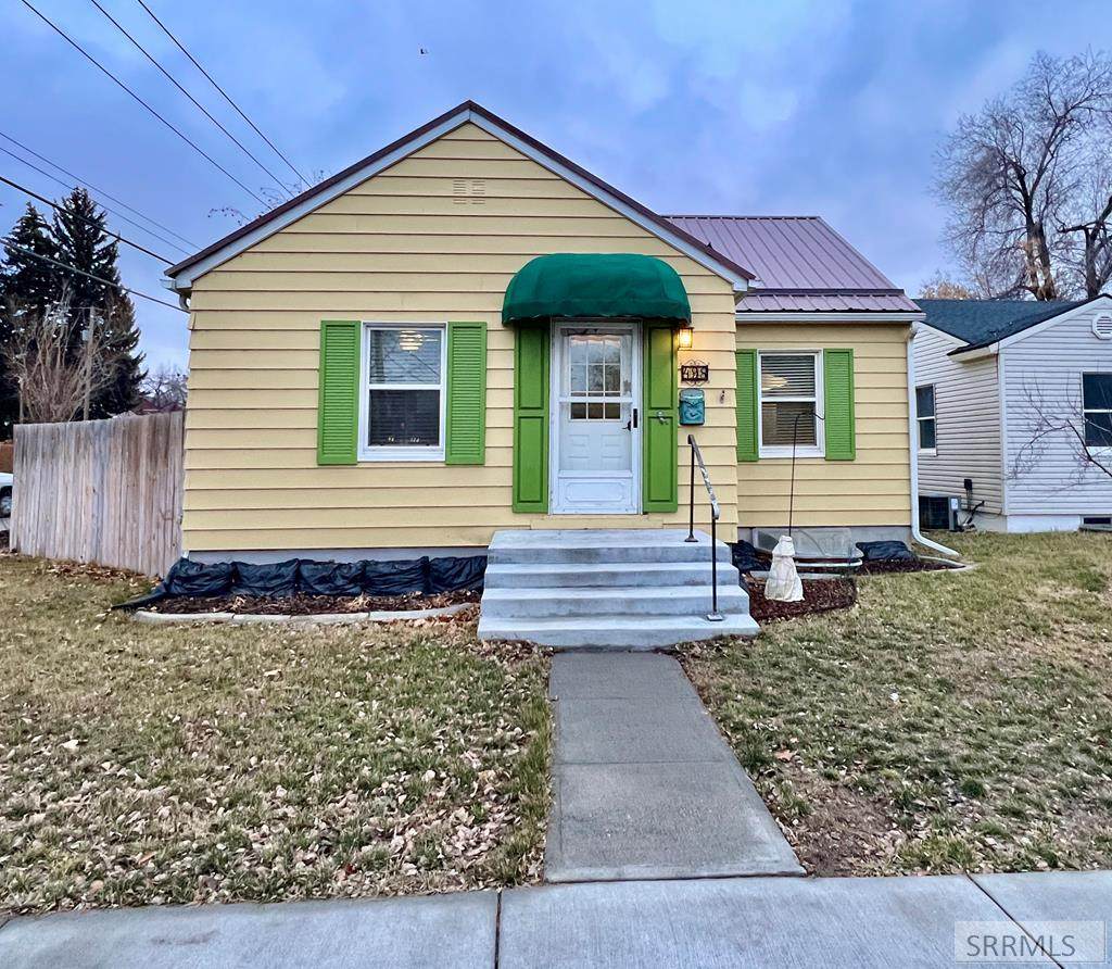 498 9th Street - Photo 1