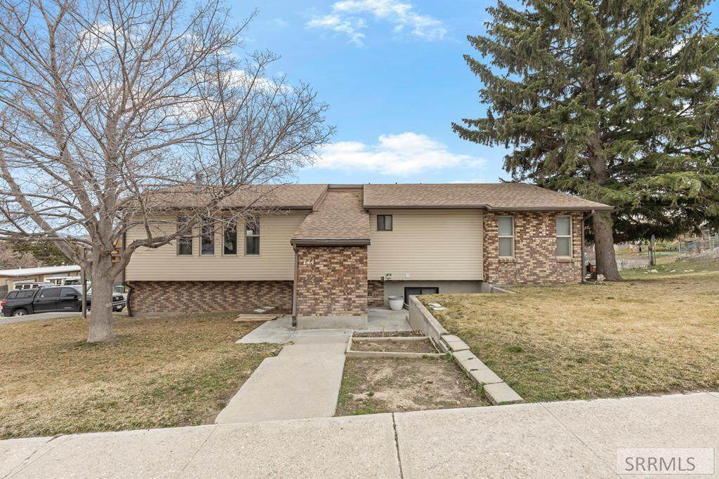 144 Oasis - Photo 1