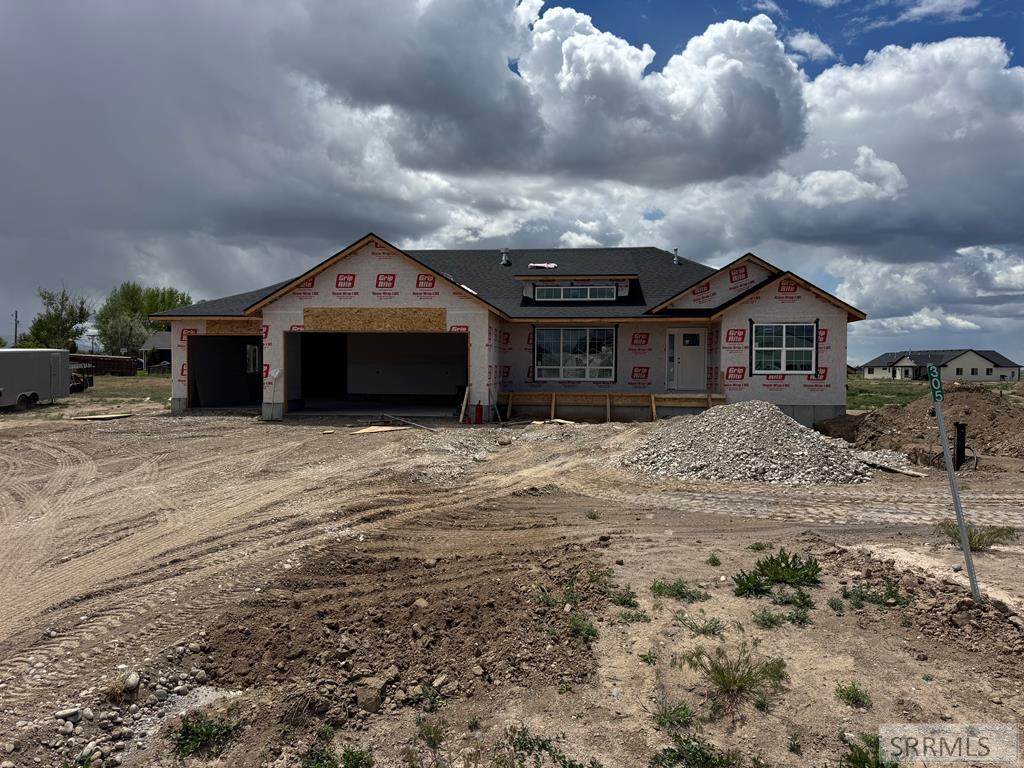 305 320 N - Photo 1